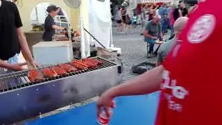 Праздник в центре города Ашаффенбург. Рыба на гриле и море пива!