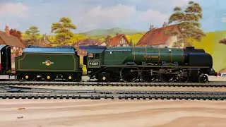 HORNBY RAILWAYS EX LMS CORONATION CLASS 46257 