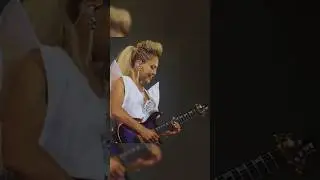 Midori Solo~Lovebites / Don't Bite The Dust (Live at Tokyo Garden Theater)...