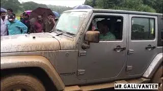 Mahindra Thar rescuing brand new Jeep Wrangler and Maruti Suzuki Gypsy