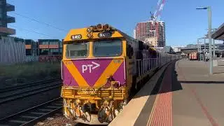 V/Line N460 City of Castlemaine Arriving & Departing Footscray Station from Warrnambool to Melbourne
