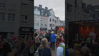 Impressionen - IDSTEIN - Open Air Musik und gute Stimmung in der Fachwerkstadt auf dem L&ouml;hrerplatz