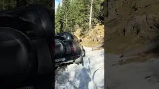 Snowy Offroad with the new Defender 90 X Dynamic 2024