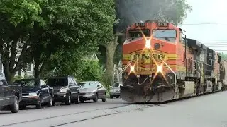 BNSF Street running train in Warsaw IN