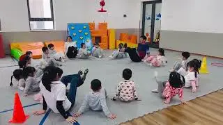 Kéo - búa - Bao Bằng chân