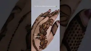 unique and beautiful design @mehndibyhayat #henna #hennainspiration #حناء