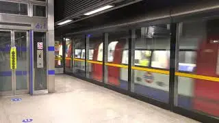 Jubilee Line 1996TS 96072 Approaching Canary Wharf