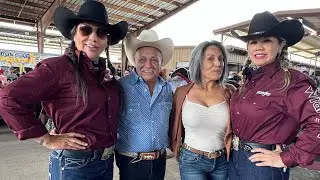 La raza disfrutando del baile este fin de semana en la pulga de Álamo Texas