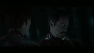 Iron-Man e Spiderman salvano Doctor Strange scena avengers infinity war ita