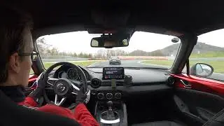 Mazda MX-5 ND 2.0 G184 vs Mazda MX-5 NB 1.8 at the Autodrom Most racetrack