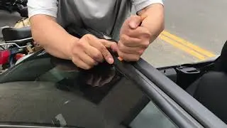 Z4 e85 windshield seal replace.