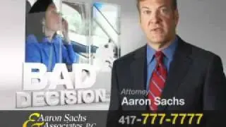 Missouri - Car Crash Putting On Makeup Lawyer