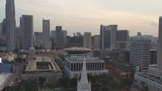 Singapore Skyline Video from Room 2661 of Swiss&ocirc;tel The Stamford