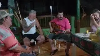 Cantando na resenha na chacra do Adalberto com meu 