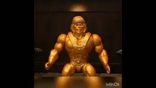 SUPER 7 MASTER OF THE UNIVERSE : GOLD STATUE HE-MAN