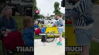 Kindness 🍋 at a Lemonade Stand: Heartwarming Moment #kindness #community #shorts