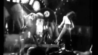 KISS - Top 4 signature songs moves