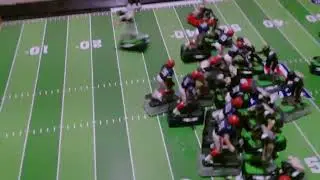 Watch the Giants running attack.