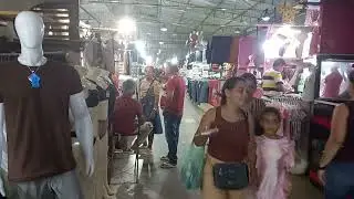 Veja quanto vale uma banca de roupa neste lugar