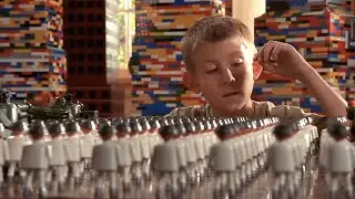 Malcolm Saison 2 &eacute;pisode 9 extrait &ldquo;Malcolm br&ucirc;le les planches&rdquo; [3K HD]