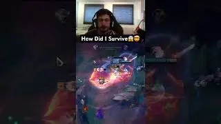 How Did Thresh Survive That?! 😱 1 HP Clutch #leagueoflegends #thresh #league