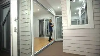 Homerit Bi-folding Door