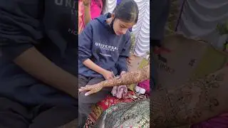 Struggle of Mehndi artist #mehndi #mehendiartiest #mehendiartistry #henna #mehndidesign #mehendi