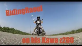 RidingRaoul on his Kawasaki z200 (kz200)