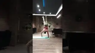 Balance, Strength, Confidence &ndash; Let&rsquo;s Handstand!🔥🔥.      #BalanceAndStrength#ConfidenceInMotion