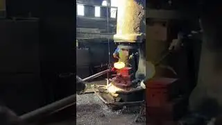 Hot Metal Shaping with Hydraulic Hammer#HydraulicHammer #hotmetalball  #MetalForming
