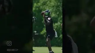 Lamar Jackson old vs new throwing motion🤯 #football #quarterback #madden #nfl #ncaa #sports #d1