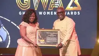 Piesie Esther wins Outstanding Female Entertainer at the Ghana Women Awards 23