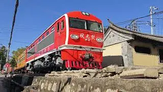 meter gauge tourist train at Jianshui Yunnan(red)