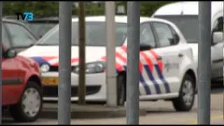 bosschenaar trapt agent van motor