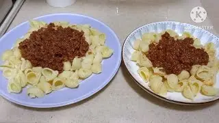 طريقة مكرونه باللحمه المفرومه والصلصه بتتبيله روعه من مطبخ نينا المتفائله 
