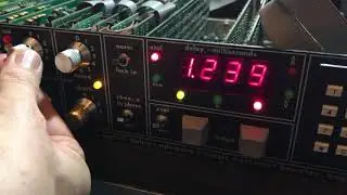 AMS NEVE DMX 15-80s Delay Pitch with Drum Machine MikeSynth