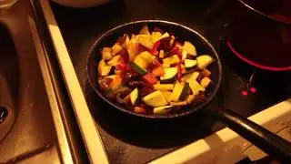 Winterpilze sammeln und zu Hause nach eigenem Rezept zubereiten