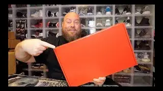 Opening up another $250 Superior V10 Comic Book Mystery Box + HUGE HIT MUST SEE