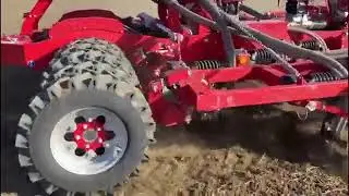 South Lincolnshire with Chris Mackman Tine drill Direct #horsch #sprinter in action yesterday