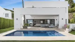 1.750.000€ Atalaya Marbella Villa 4 Beds DV3417