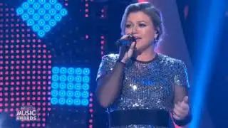 Kelly Clarkson | Greatest Hits Medley + 'Icon Award' Speech @ 2018 Radio Disney Music Awards!