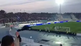 Pescara-Bari 3-1 30/1/2016 pescaresi salutano i baresi (in cascetta) a fine partita!!!