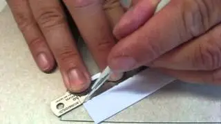Rettungshundeanh&auml;nger als Kartonmodell