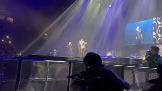 Blue bubblin at Olly murs