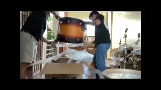Pearl Decade Maple 5 pc. Drum set (Unboxing)