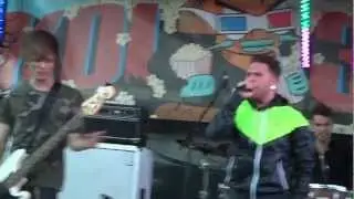 Abandon All Ships - Less Than Love HD (Live at Koi Fest 2012)