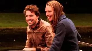 EEN DAG IN 'T JAAR - Offici&euml;le NL trailer
