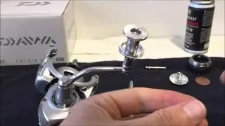 Instalar pomo aluminio en carrete Daiwa