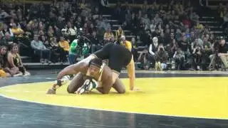 184 lbs Sam Brooks, Iowa vs Myles Martin, Ohio State