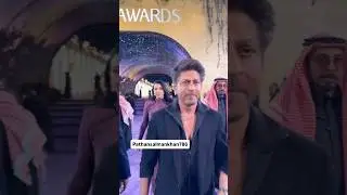 SRK NEW LOOK #shahrukh #srk ￼￼#saudiarabia #riyadh #joy #joyawards #srkfan #trendingshorts ￼